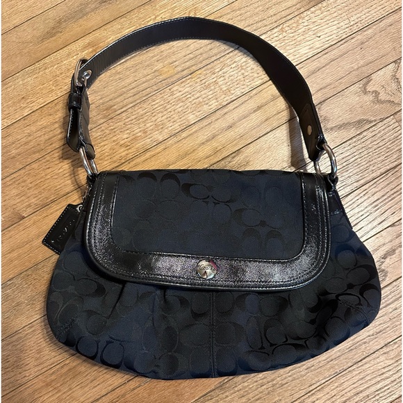 Coach Handbags - Coach purse